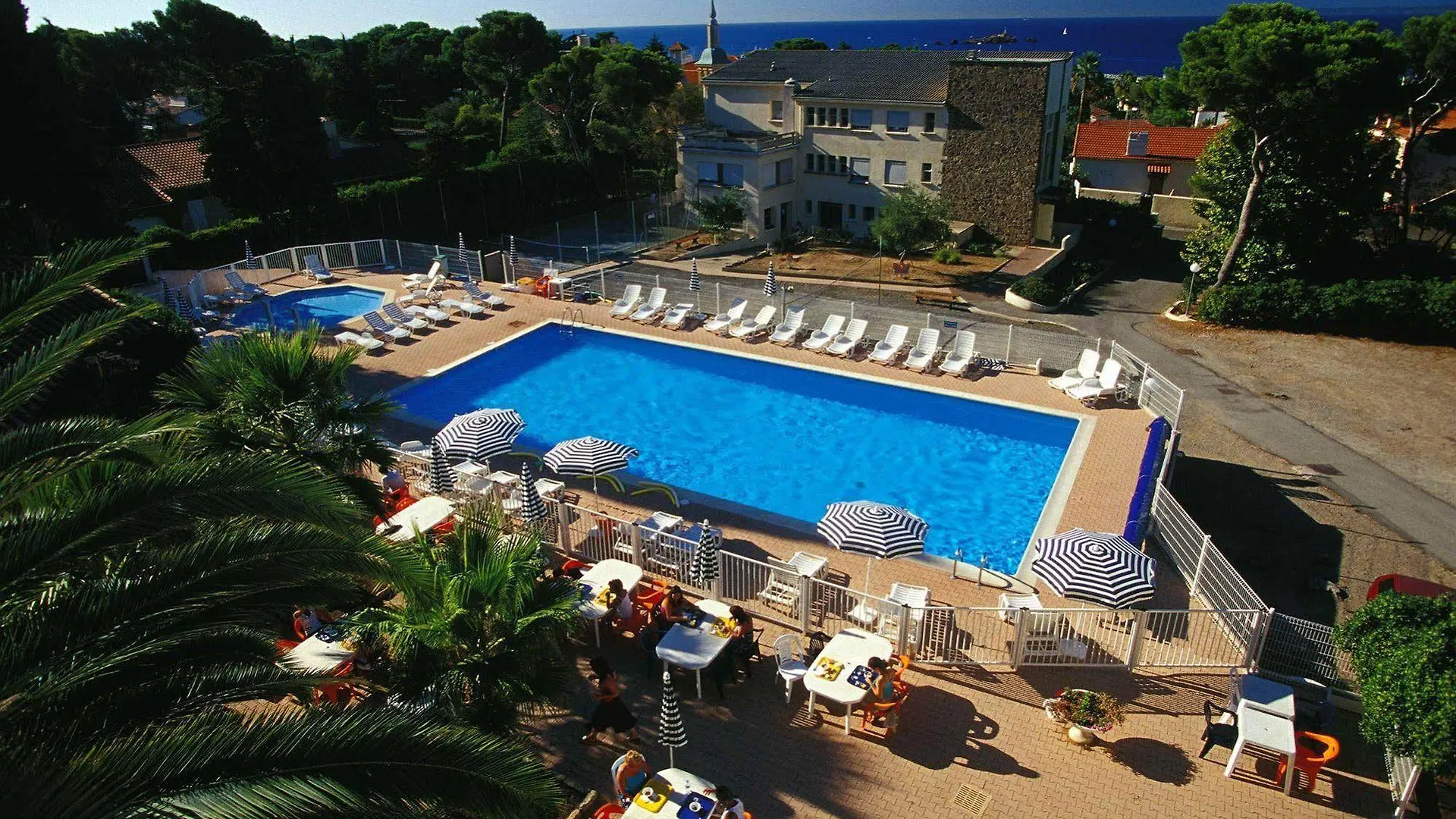 Resort Residence Les Lionceaux By Popinns Saint-Raphael  France