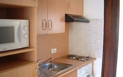 Residence Les Lionceaux By Popinns Saint-Raphael  France