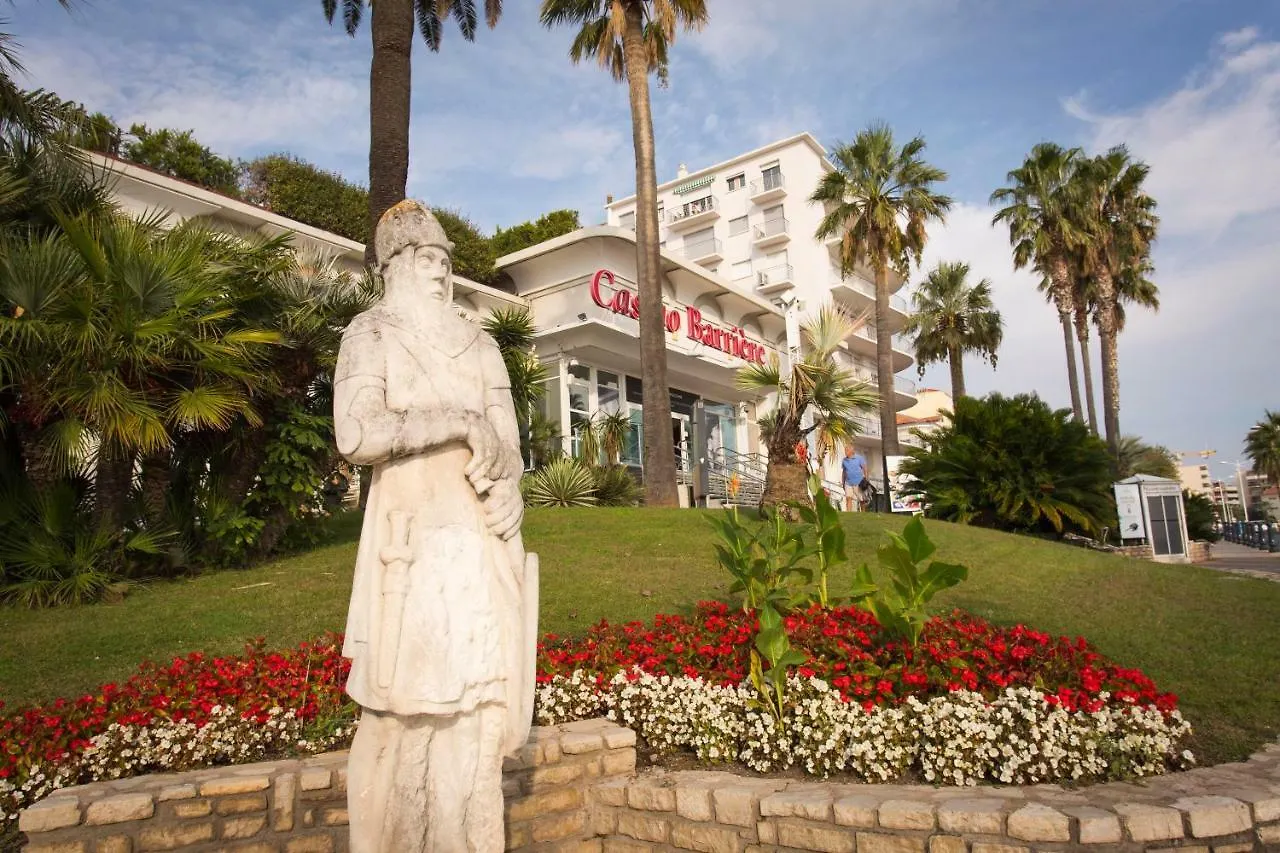 Resort Residence Les Lionceaux By Popinns Saint-Raphael  France